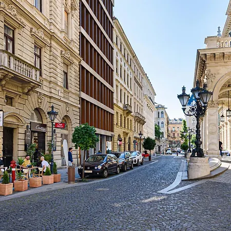 Serenity Luxury * Budapest